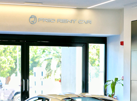 Tips Memilih Mobil Rental untuk Liburan Keluarga